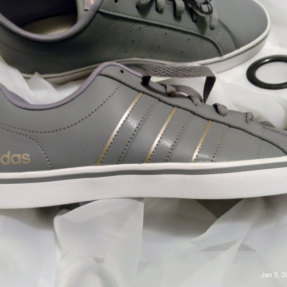Adidas Neo - Picture 4 of 8